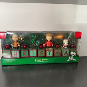 Peanuts Christmas Decor Blocks Snoopy Charlie Brown Holiday Set In Box